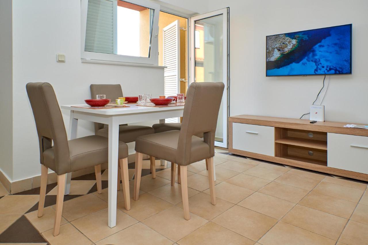 Cittanova Boutique Apartment Con Piscina Novigrad Istria Exterior foto