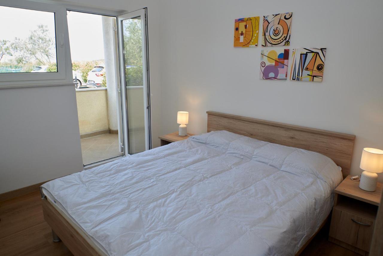 Cittanova Boutique Apartment Con Piscina Novigrad Istria Exterior foto